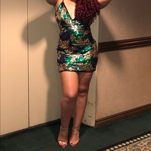 Green Envy Sequins Dress - Size M